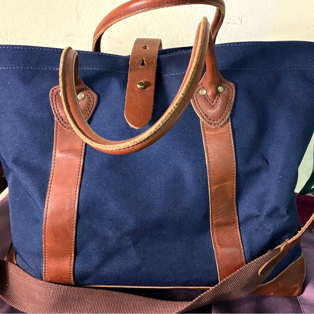 New With Tags LL Bean Signature ‘Boston’ Bag—21” x 17”
